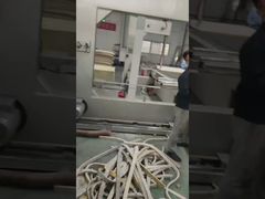 フォームとシートを積層するための自動パレタイザー機