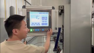無限ロング発泡ループ横型切断機 C818A